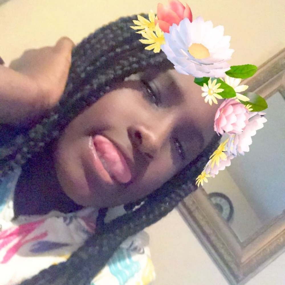 Meet your Posher, Eminee